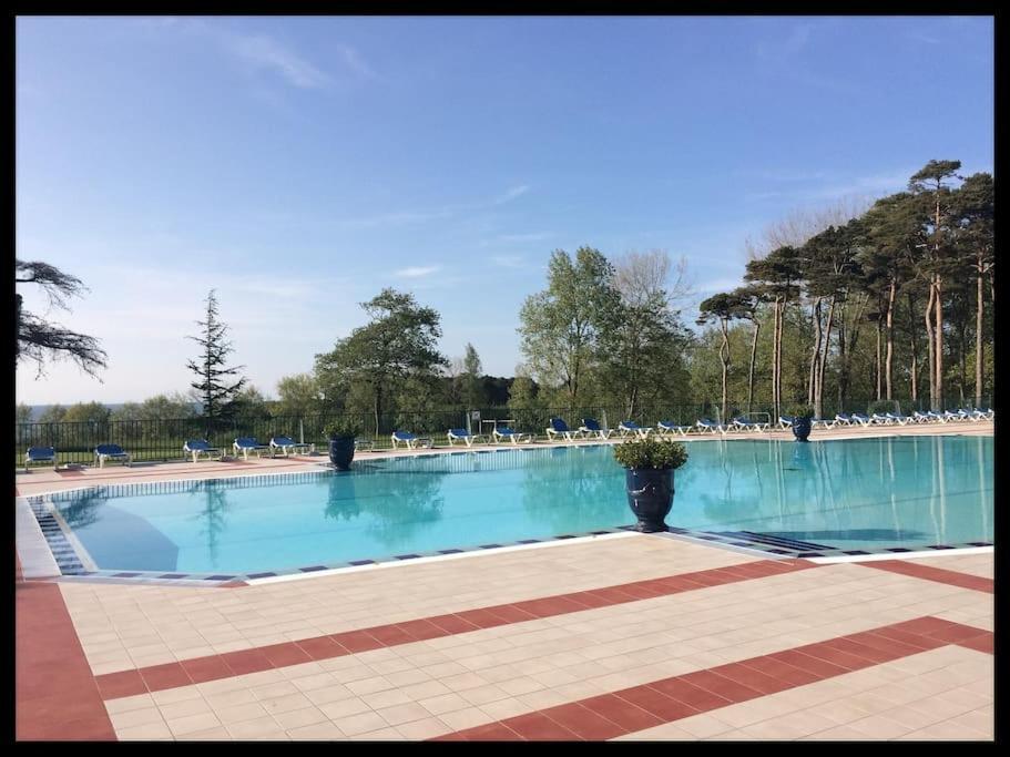 Cote Basque Apartment Urrugne Bagian luar foto