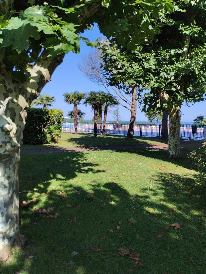 Cote Basque Apartment Urrugne Bagian luar foto