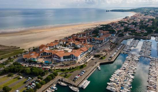 Cote Basque Apartment Urrugne Bagian luar foto